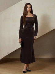 French Vintage Style Red Velvet Round Collar Bodycon Fishtail Hemline Waist Definition Women Long Sleeve Dress