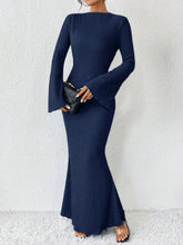 Women's Slim Fit Mermaid Hem Dress With Bell Sleeves