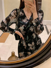 V-Neck Chiffon Cinched Waist Waist Luxurious Style Women Long Dress Floral