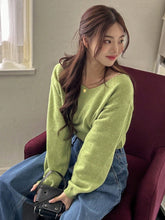 Vintage Minimalist V-Neck Long Sleeve Pullover Sweater