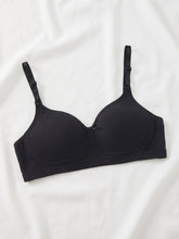 Comfortable Wireless Soft Cup Solid Bra