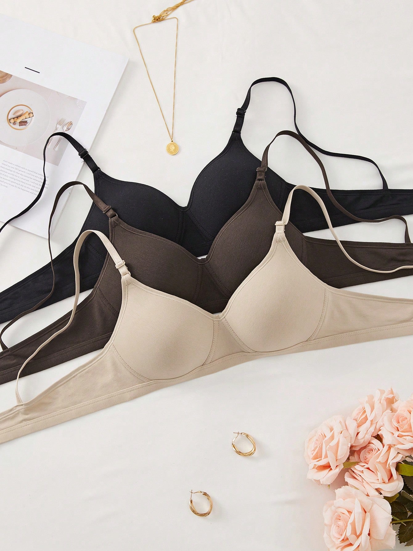 Comfortable Wireless Soft Cup Solid Bra