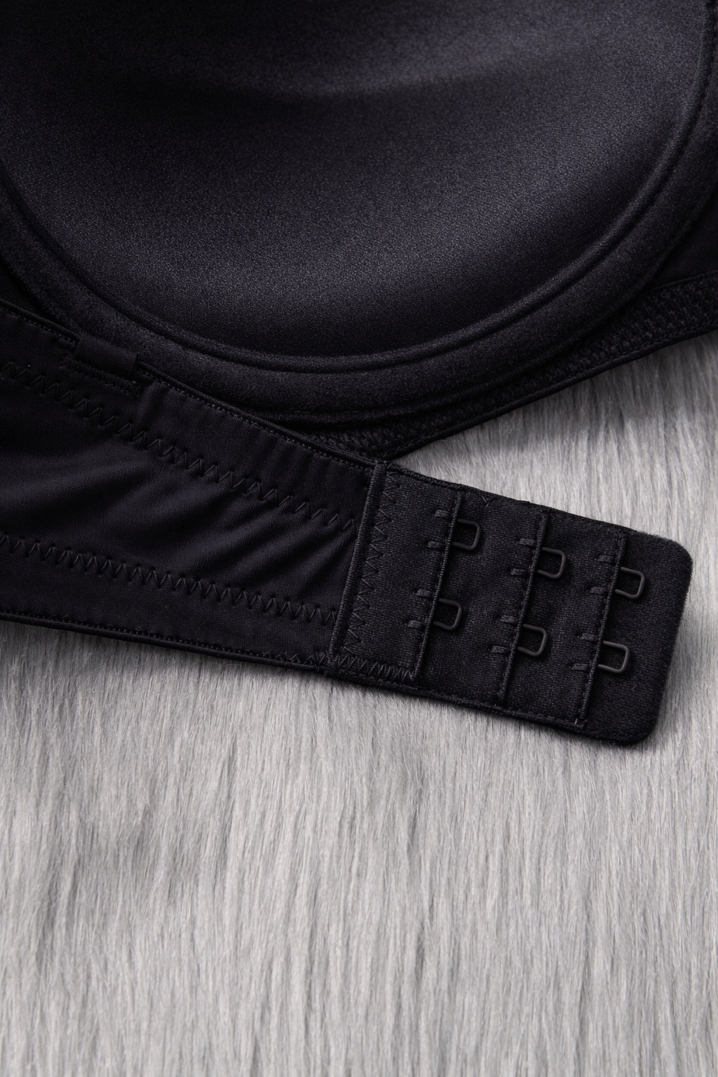 Casual Plain Medium Stretch Strapless Bras With Padded Cups And Backless Design For Everyday Wear