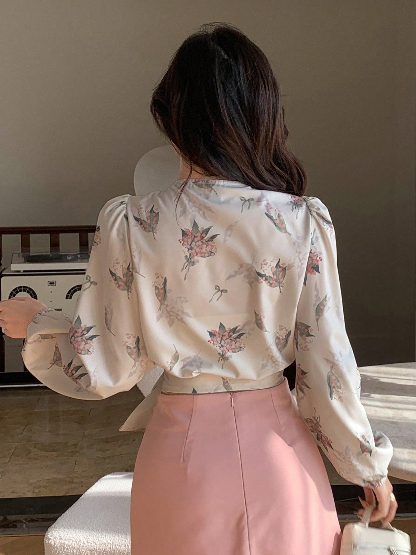 Shein DAZY Floral Print V-Neck Wrap Tie Front Cropped Long Sleeve Shirt
