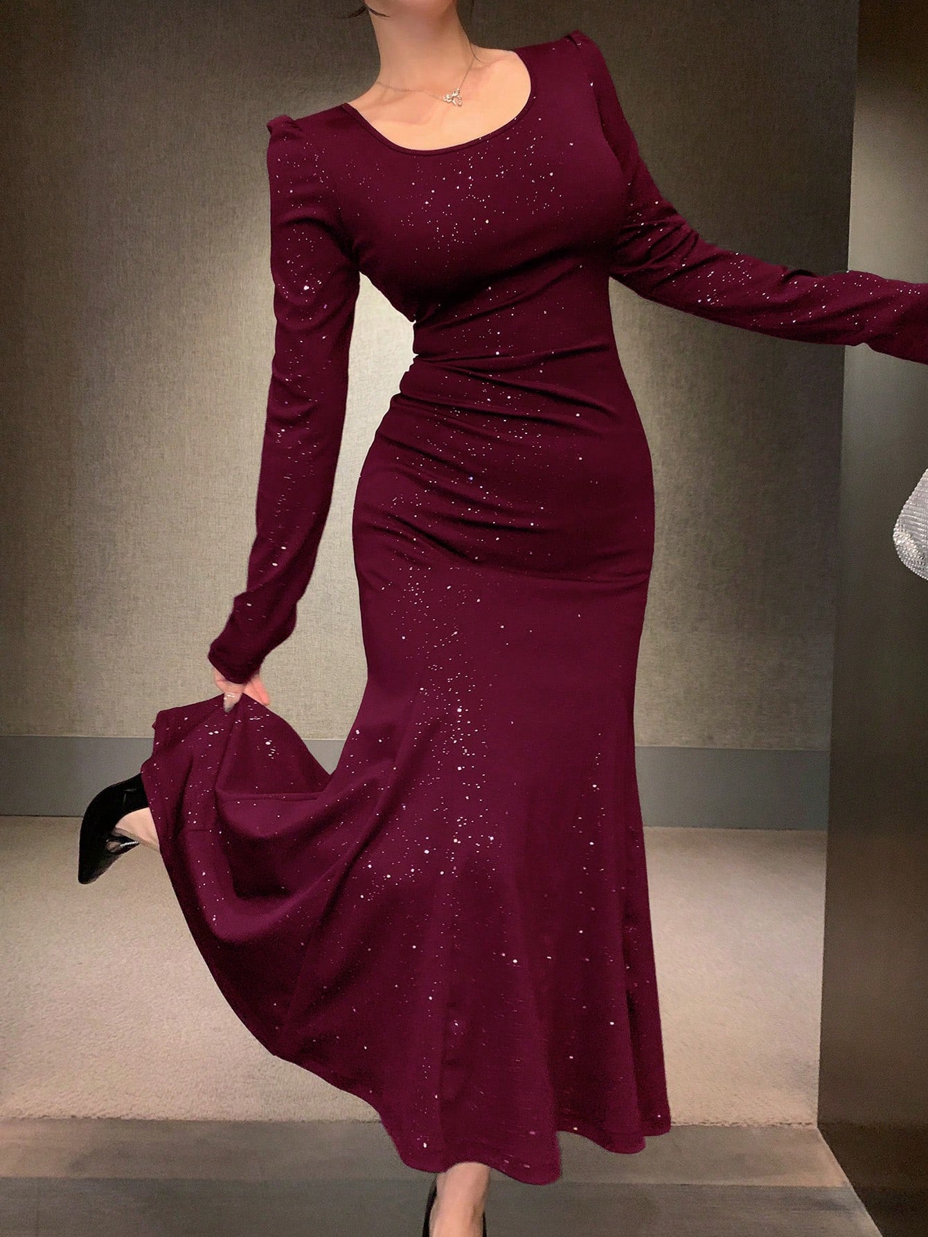 Shein DAZY Round Neck Sequin Fishtail Mid-Length Burgundy Party Dress
