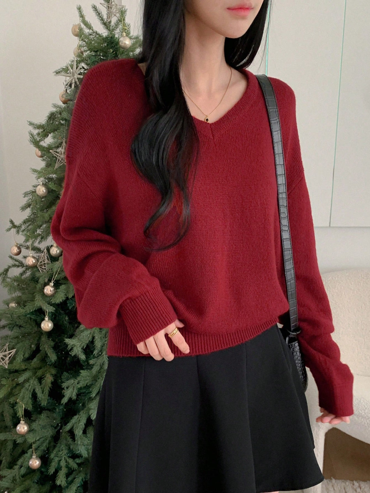 Shein DAZY Women's Plain V-Neck Elegant Commuter Long Sleeve Pullover Sweater