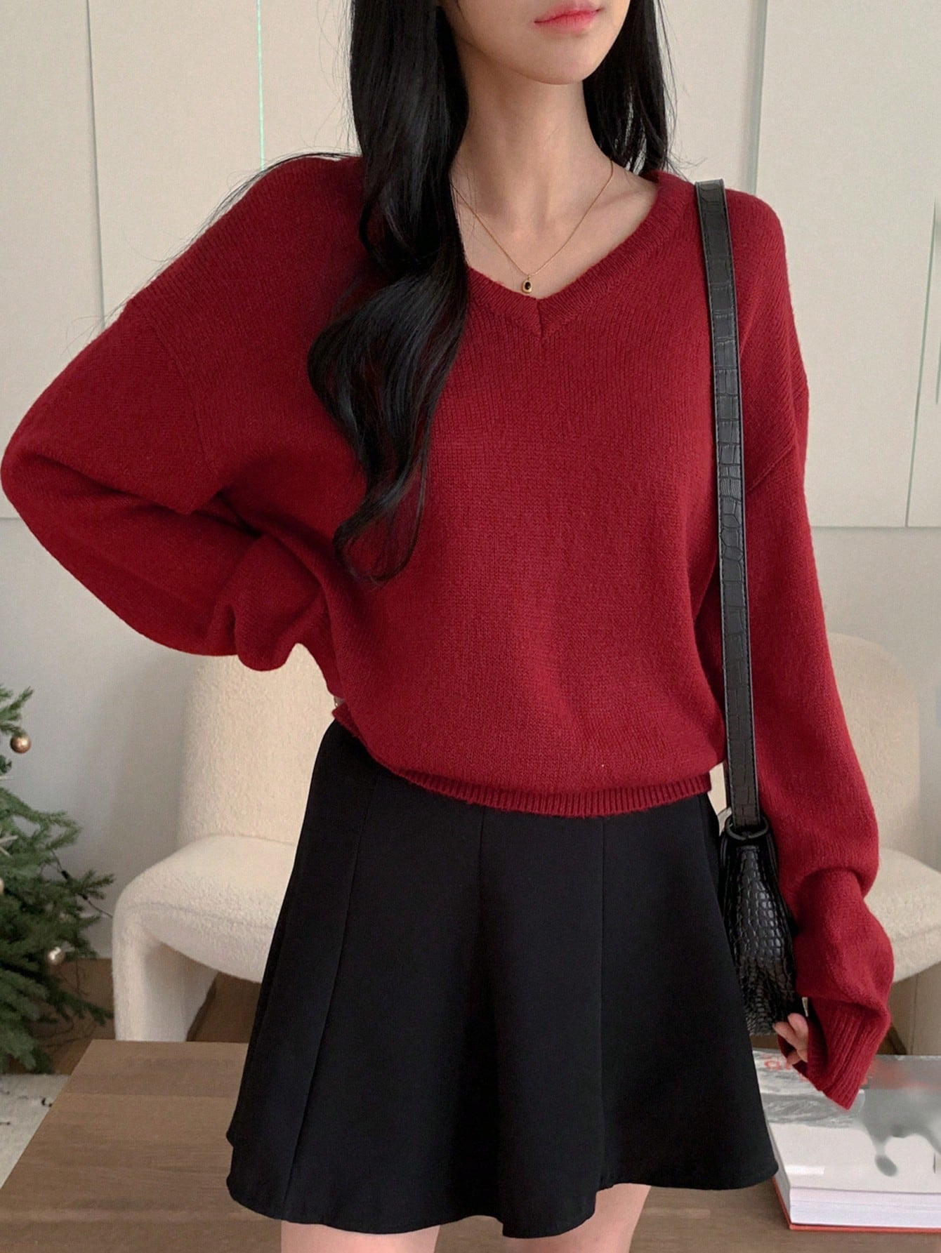 Shein DAZY Women's Plain V-Neck Elegant Commuter Long Sleeve Pullover Sweater