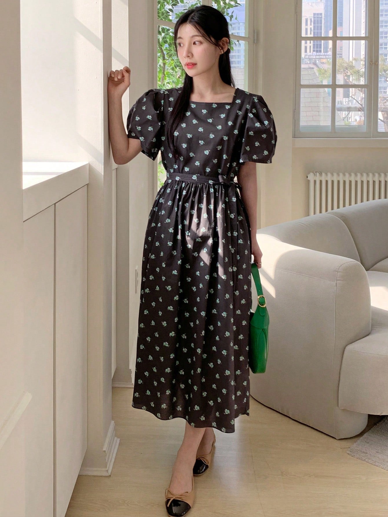 Shein DAZY Women's Square Neck Puff Sleeve Ditsy Floral Waist-Cinched Dress