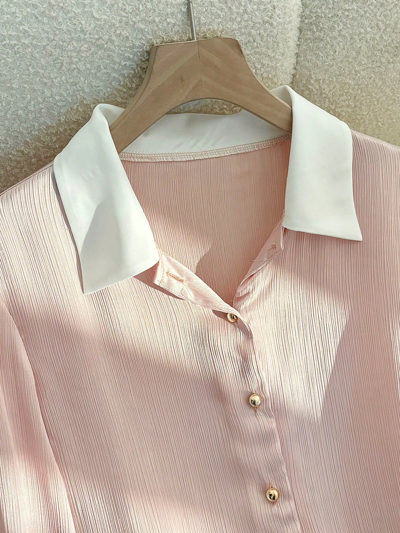Elegant Fitted Front-Opening Collar Long Sleeves Golden Buttons Meteor-Patterned Fabric Pink Spring/Autumn Women's Shirt