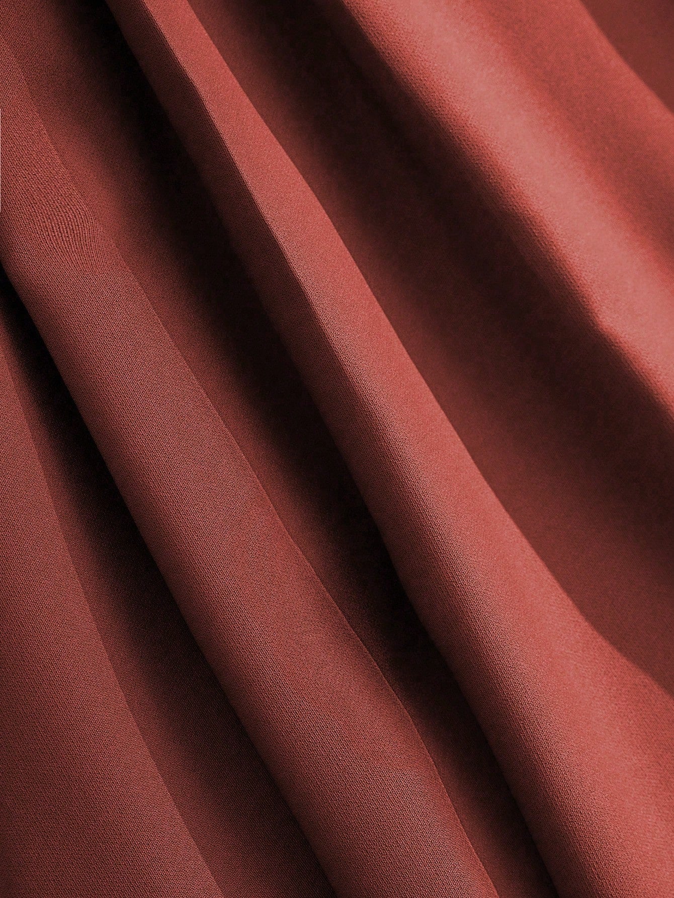 2pcs Elegant Shiny Fabric Top And Pleated Midi Skirt Set