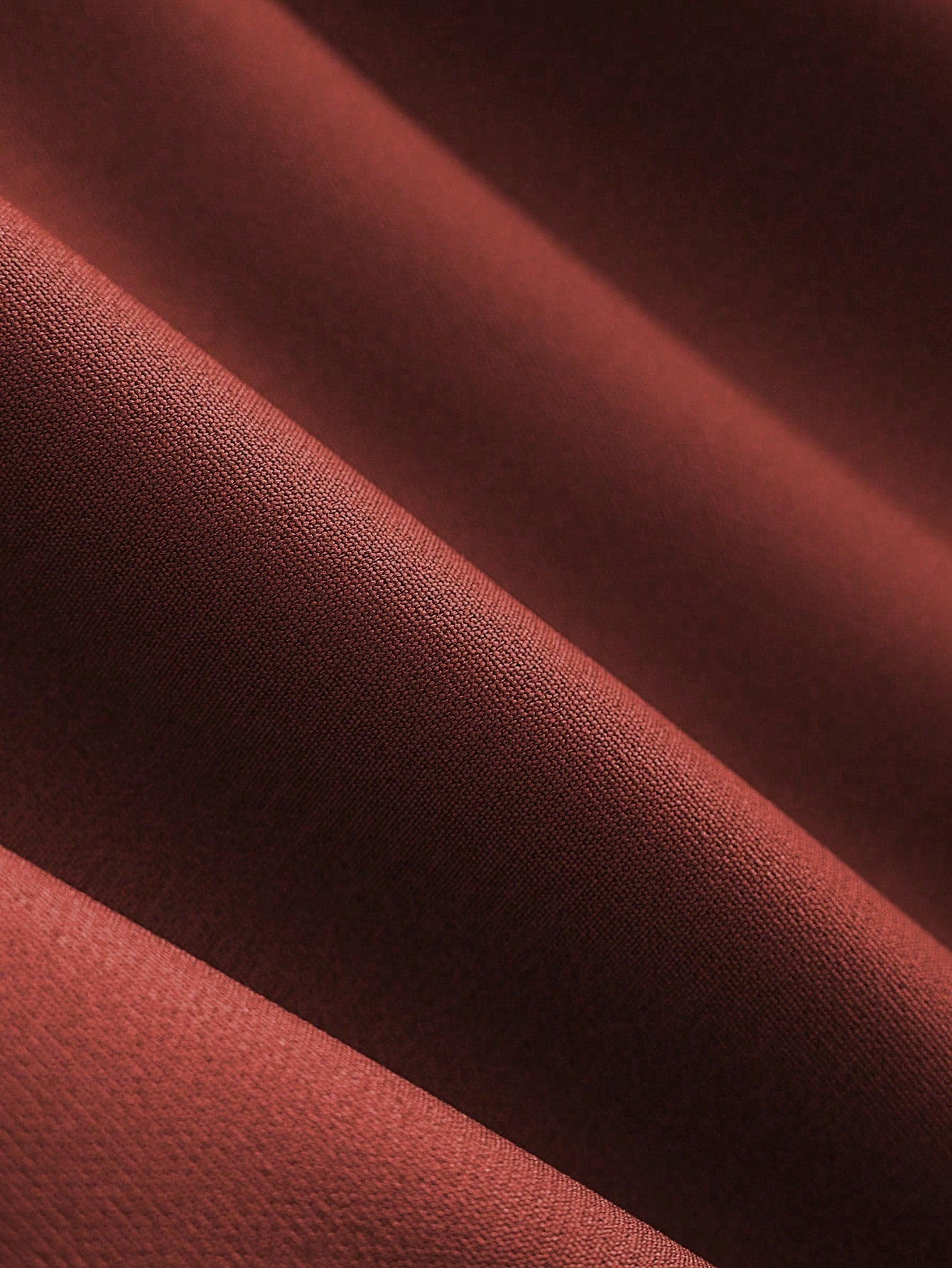 2pcs Elegant Shiny Fabric Top And Pleated Midi Skirt Set