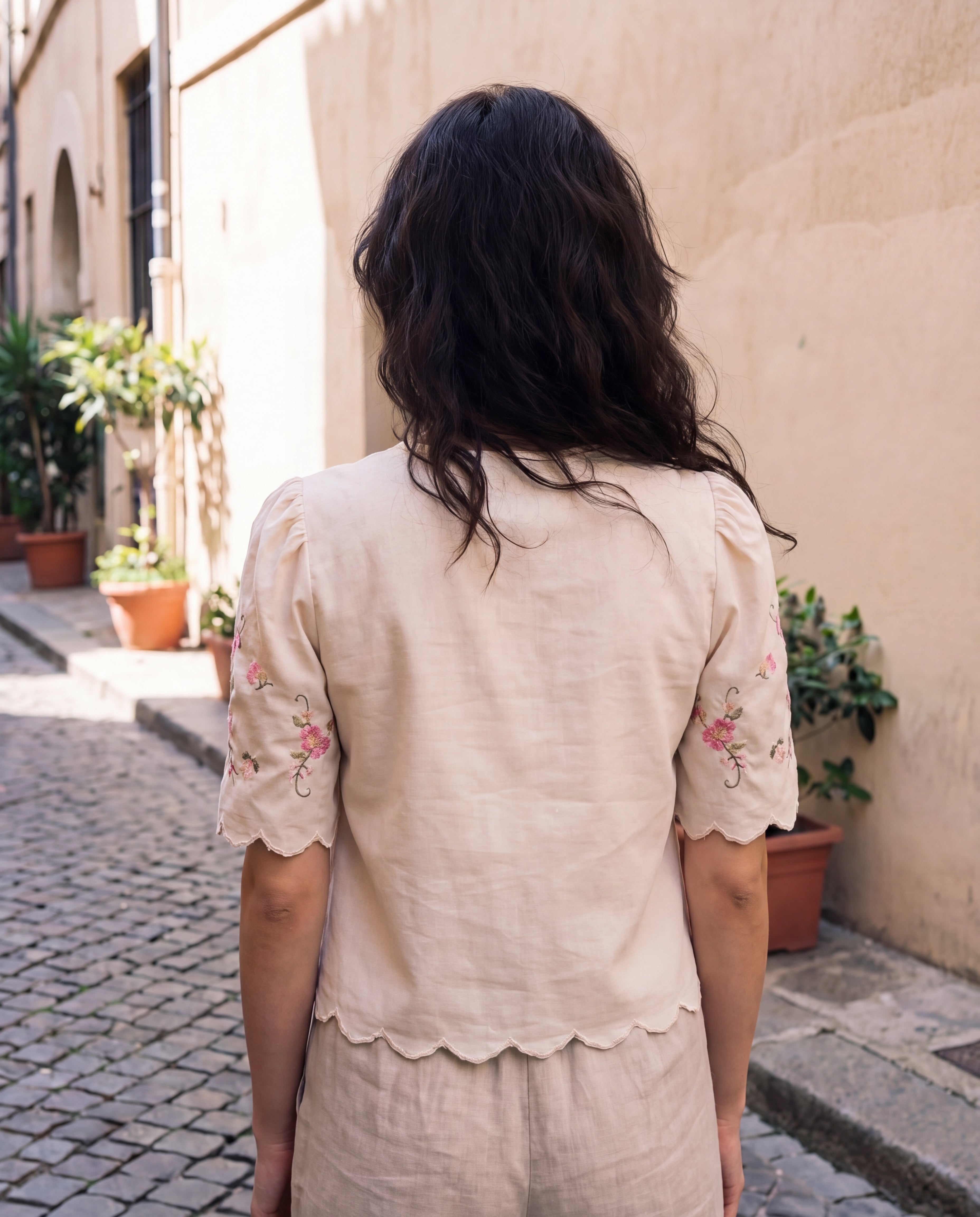 Floral Embroidery Front Tie Short Sleeve Curved Hem Casual Shirt