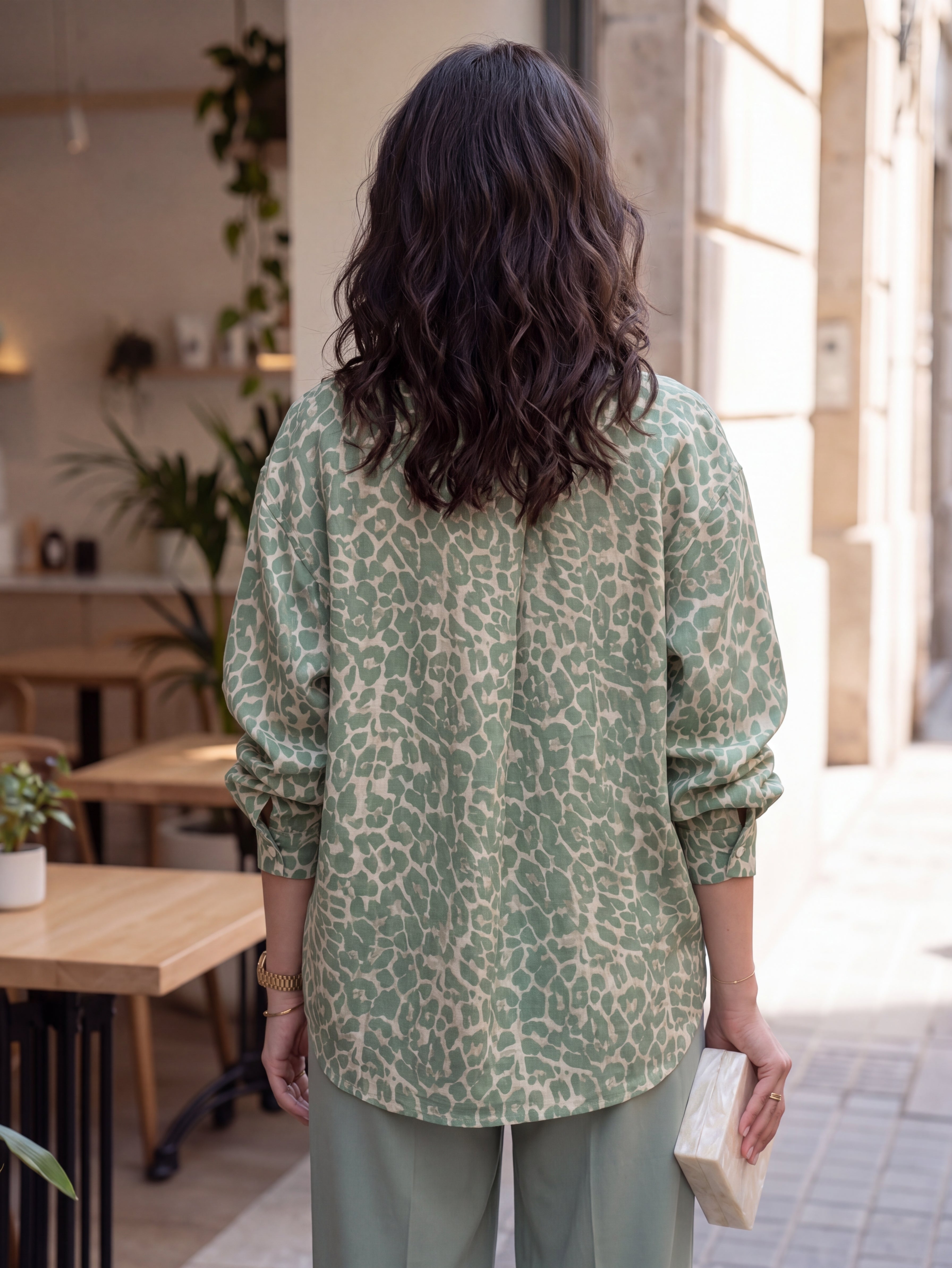 Leopard Print Casual Shirt With Pocket & Button Decor