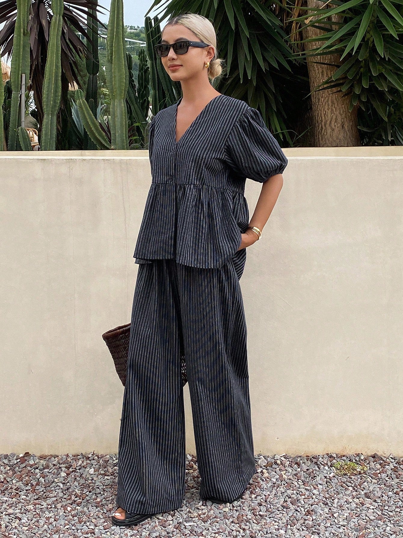 Shein Livesso 2pcs/Set Women Striped Puff Sleeve V-Neck Loose Casual Jumpsuit For Summer