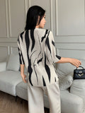 Shein Rafferiza Asymmetrical Print Stand Collar Pleated Slim Fit Women's Short Sleeve T-Shirt