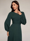 SHEIN Modely Women's Solid Color Round Neck Long Sleeve Ruched Simple Casual Long Dress