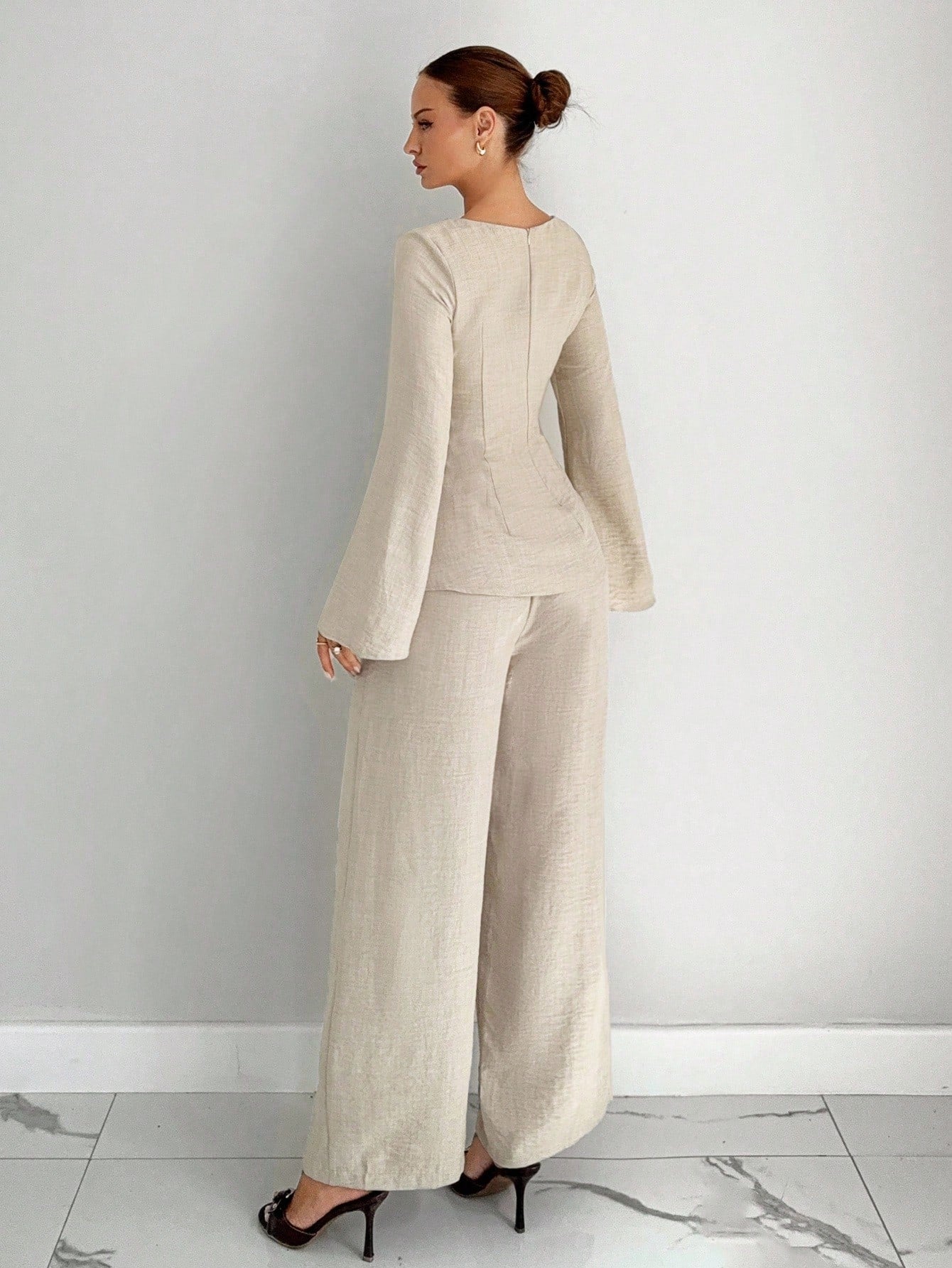 2pcs Contrast Trim Flare Sleeve Shirt And Pants Set